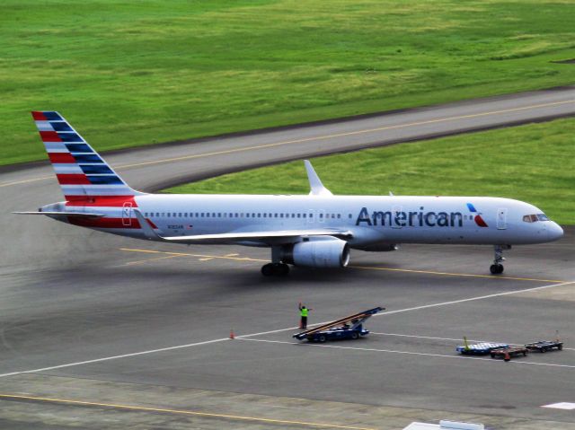 Boeing 757-200 (N183AN)