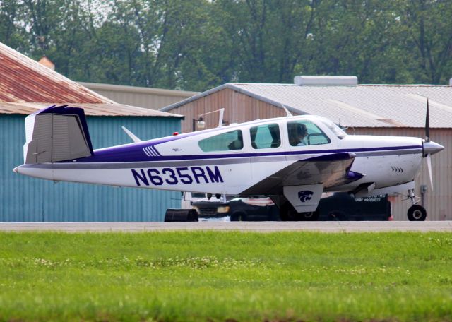 Beechcraft 35 Bonanza (N635RM) - 1964 Beech S35 At Downtown Shreveport.