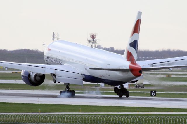 Boeing 777-200 (G-VIIX) - Touchdown on 22R - Oct. 2011