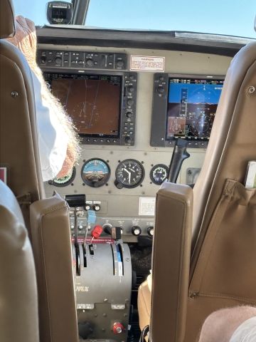 Cessna Caravan (N192GC) - Altitude 8.500 ft