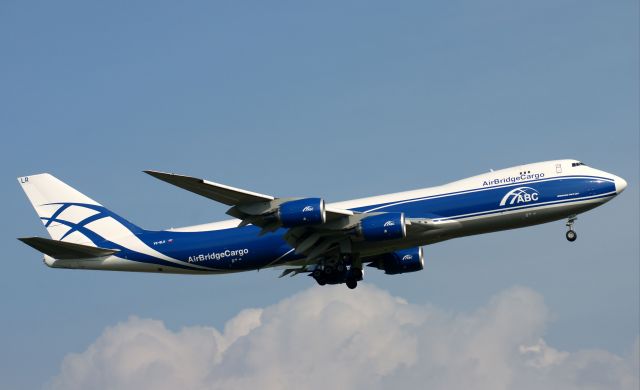 BOEING 747-8 (VQ-BLR)