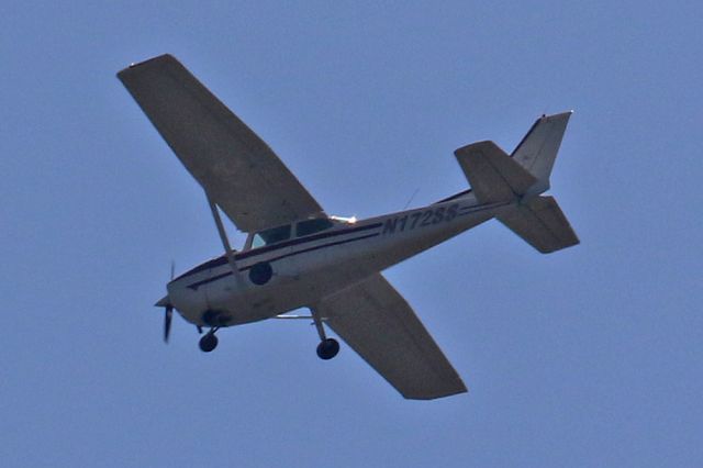 Cessna Skyhawk (N172SS)