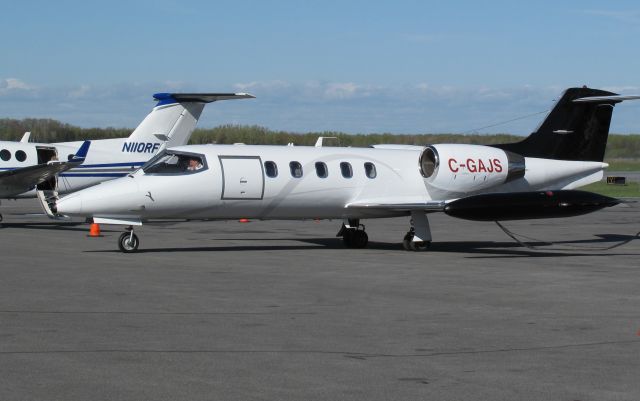 Learjet 35 (C-GAJS)