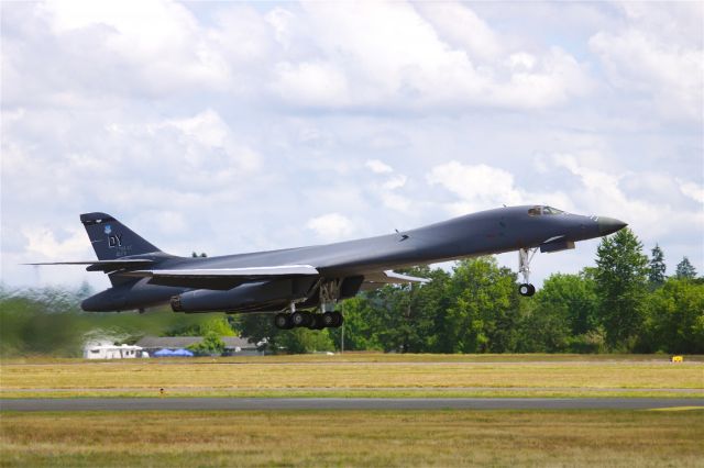 Rockwell Lancer — - July 21 2012, The "Bone" taking off from McChord AFB for a demonstration.