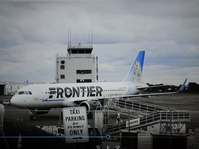 Airbus A320 (N303FR)