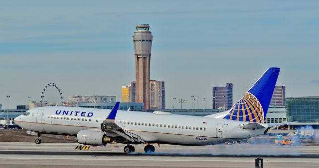 Boeing 737-800 (N12218) - N12218 United Airlines 1998 Boeing 737-824 C/N 28778 -Las Vegas - McCarran International Airport (LAS / KLAS)br /USA - Nevada January 28, 2015br /Photo: Tomás Del Coro 
