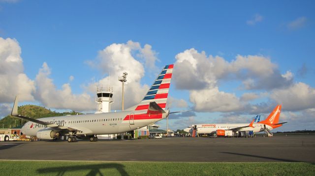 Boeing 737-800 (N843NN)