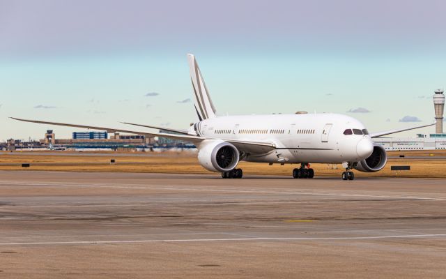 Boeing 787-8 (HL8508)
