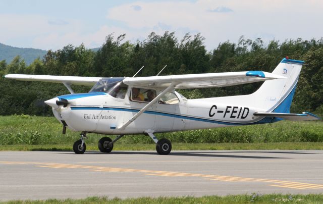 Cessna Skyhawk (C-FEID)