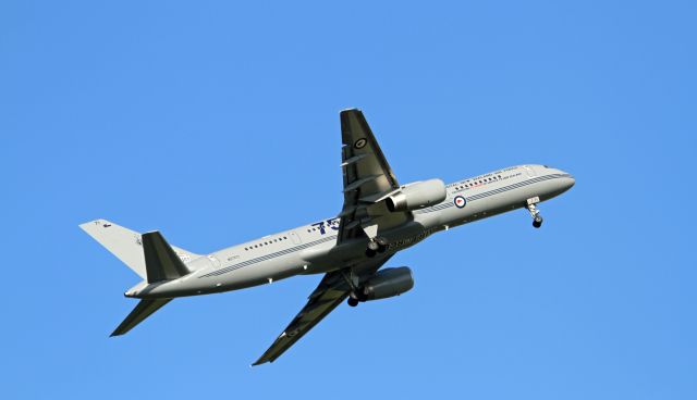 Boeing 757-200 (ANZ7571)