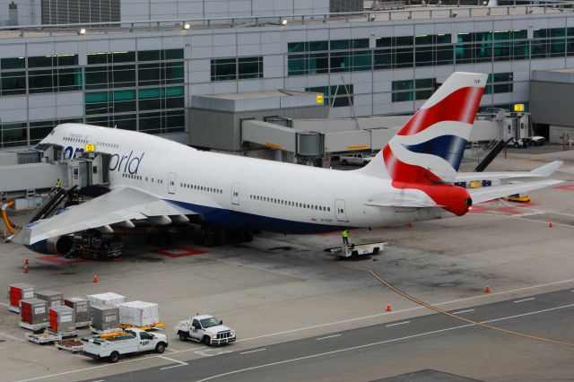 Boeing 747-400 (G-CIVP)