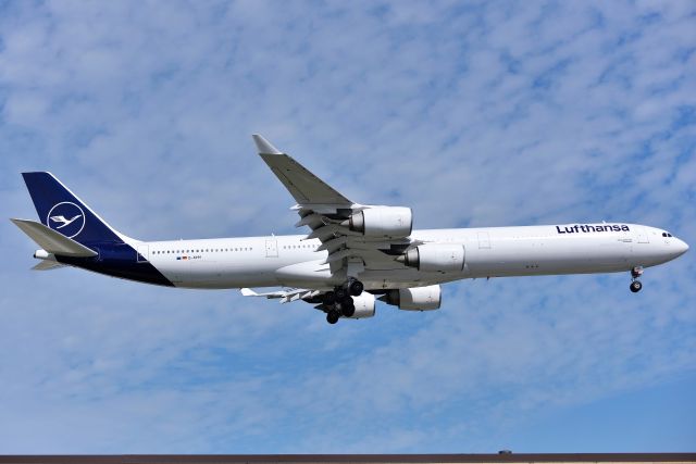 Airbus A340-600 (D-AIHH)