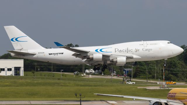 Boeing 747-400 (N703CK) - rare visiter today at cvg dont come here much!