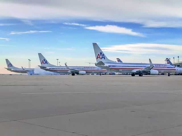 Boeing 737-800 —