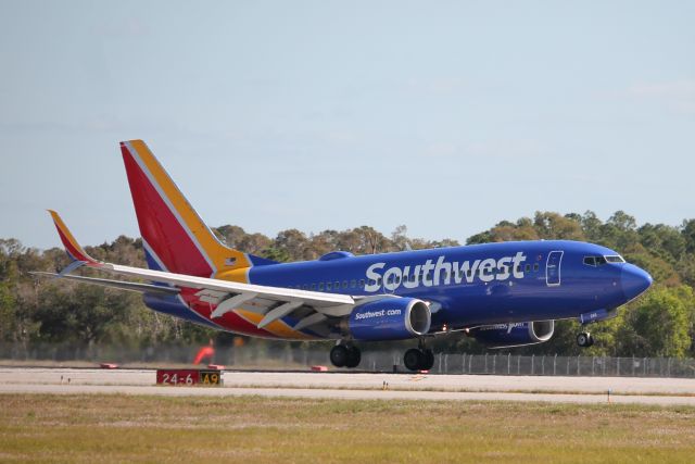 Boeing 737-700 (N288WN) - SWA399 BWI-RSW 12/9/24