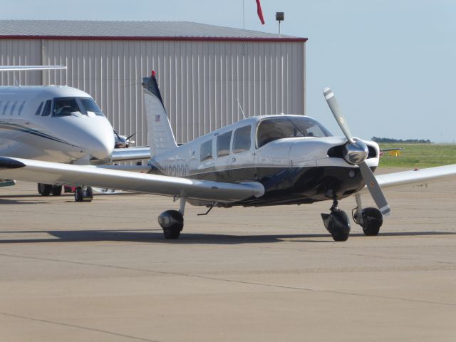 Piper Saratoga (N8203C)