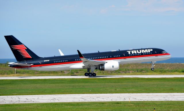 Boeing 757-200 (N757AF) - Trump departs Cleveland for Toledo 09-21-16.