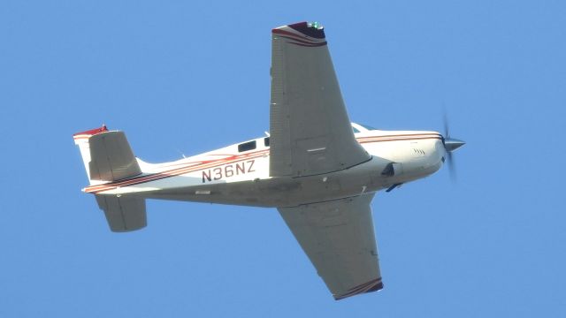 Beechcraft Bonanza (36) (N36NZ)