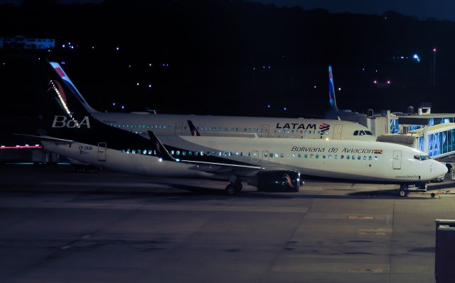 Boeing 737-800 (CP-2926)