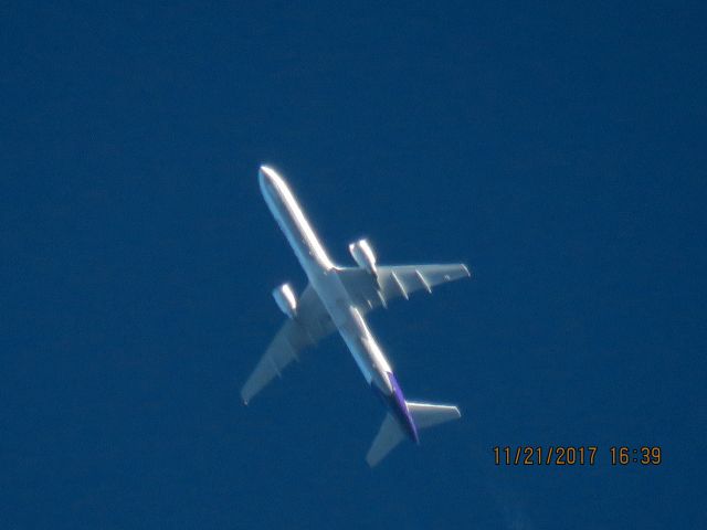 Boeing 757-200 (N782FD)