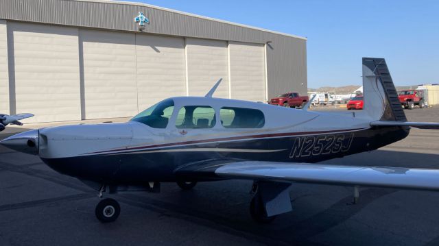 N252SJ — - Heading in for an oil change. She likes it every 25 hours!