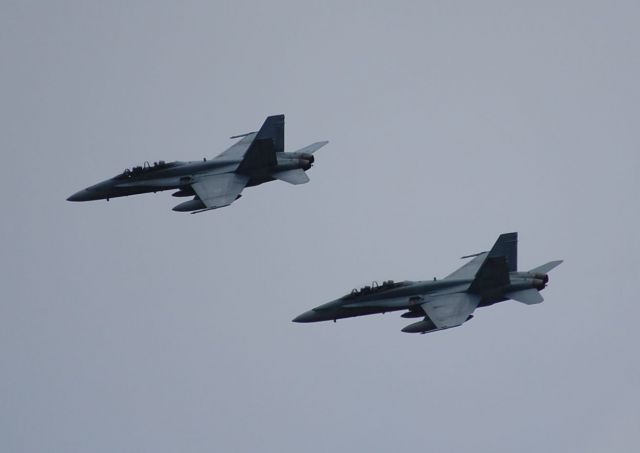 — — - Canada Day fly past