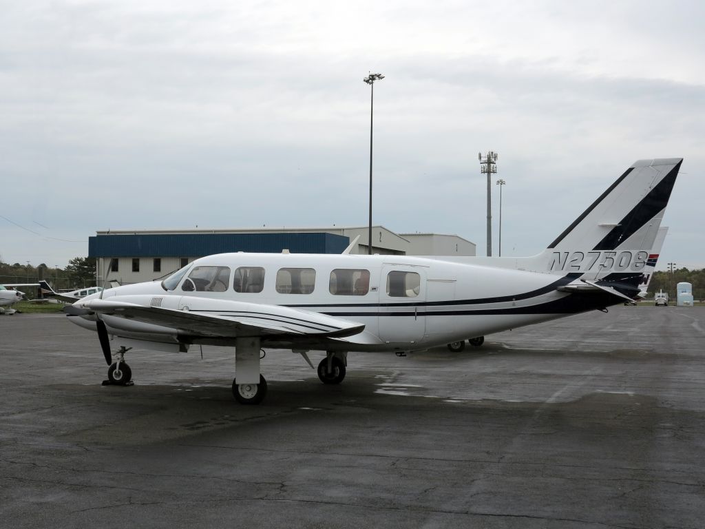 Piper PA-30 Twin Comanche (N27508) - A good charter aircraft.