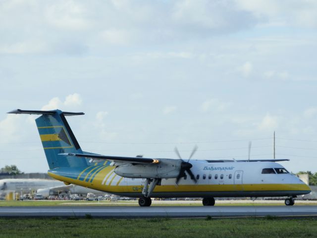de Havilland Dash 8-100 (C6-BFH)