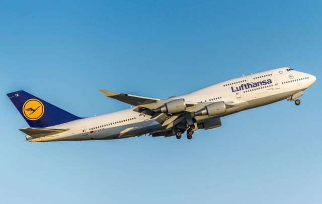 Boeing 747-400 (D-ABTK) - Climbing out of YYZ bound for Frankfurt