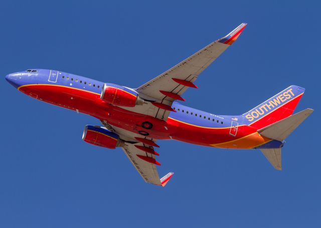 Boeing 737-700 (N798SW) - Southwest Airlines Boeing B737-700 departing Boise Airport