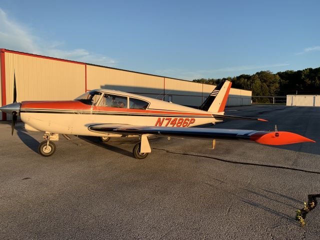 Piper PA-24 Comanche (N7486P)