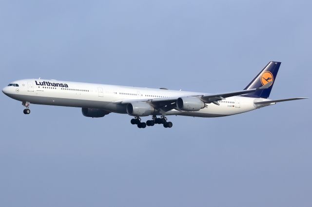 Airbus A340-600 (D-AIHY)