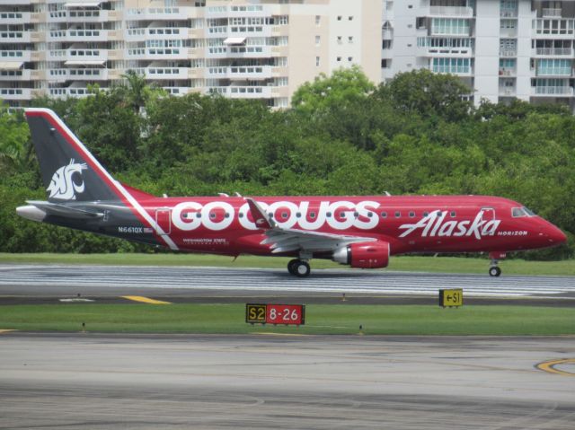 EMBRAER 175 (long wing) (N661QX)