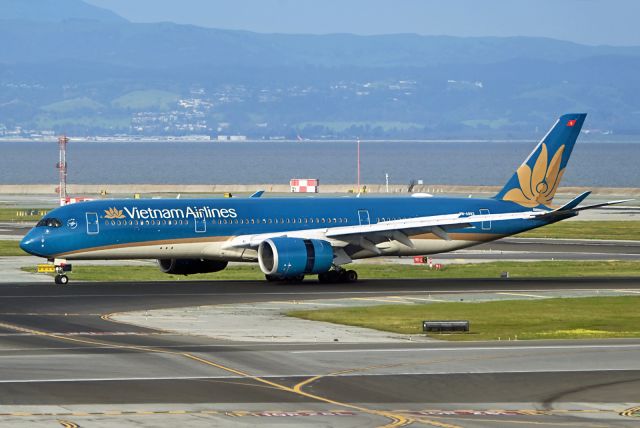 Airbus A350-900 (VN-A893)