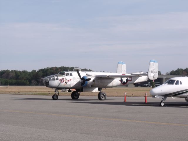 North American TB-25 Mitchell (N3155G) - 11-13-11