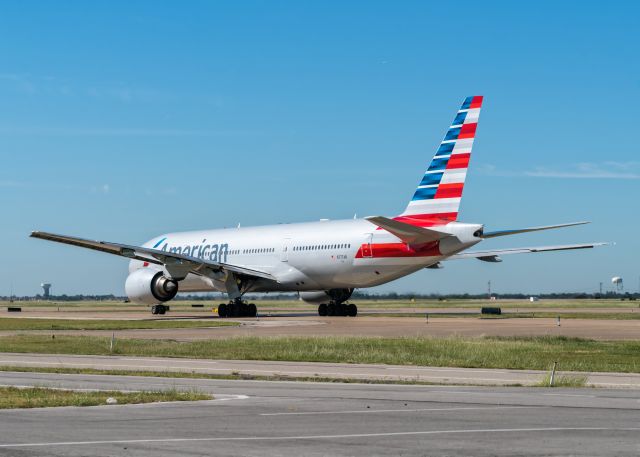 Boeing 777-200 (N777AN)