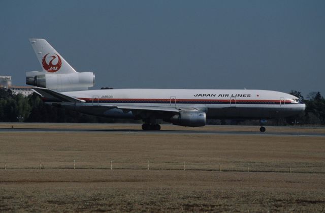 McDonnell Douglas DC-10 (JA8539) - Departure at Narita Intl Airport Rwy16 on 1990/02/21