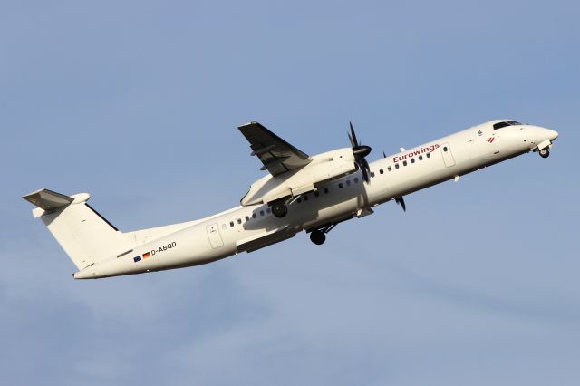 de Havilland Dash 8-400 (D-ABQD)