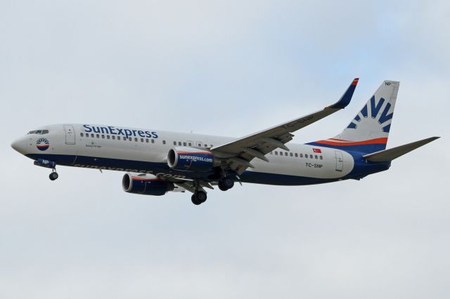 Boeing 737-800 (TC-SNP)