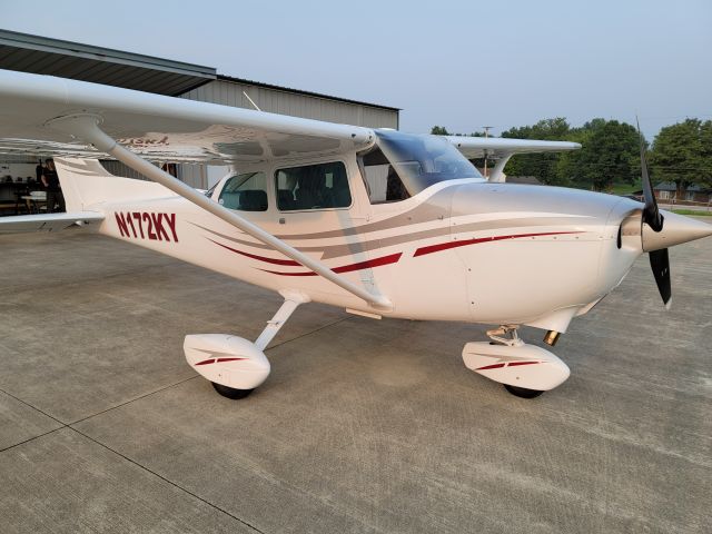 Cessna Skyhawk (N172KY)