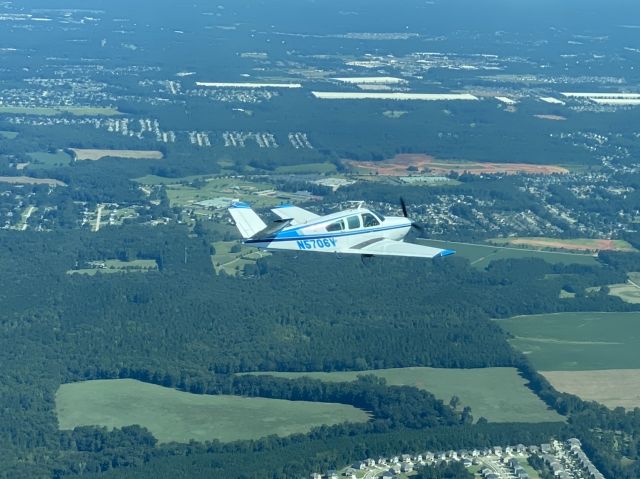 Beechcraft 35 Bonanza (N5706V)