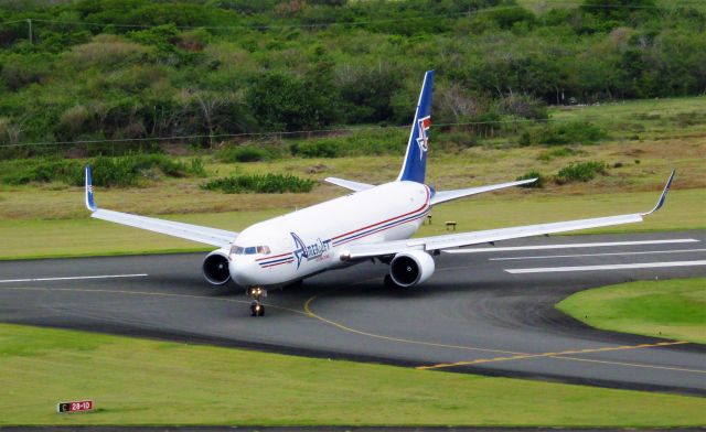 BOEING 767-300 (N378CX)