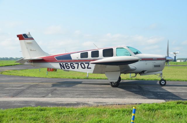 Beechcraft Bonanza (36) (N6670Z)