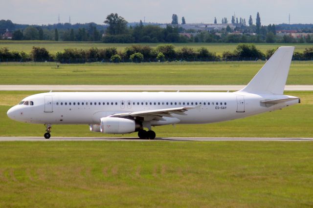 Airbus A320 (ES-SAY) - Taxiing to depart rwy 30 on 26-May-25 operating Smartwings flight TVS1082 to LDSP.