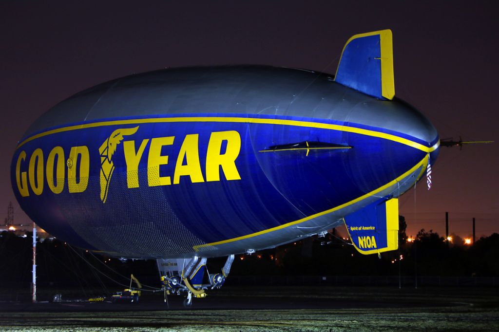 Cessna Executive Skyknight (N10A) - Goodyear Blimp Base - 64CL, USA - California