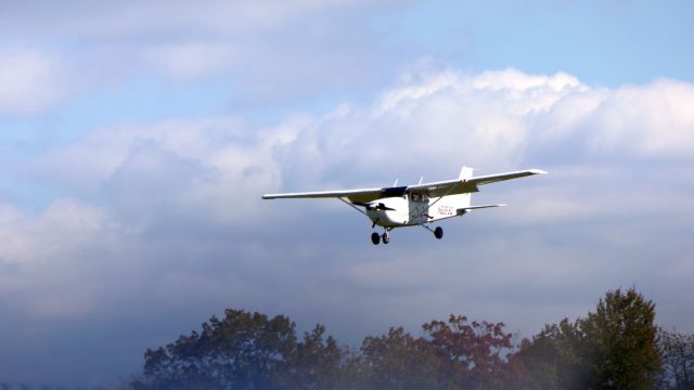 Cessna Skyhawk (N6269Q)