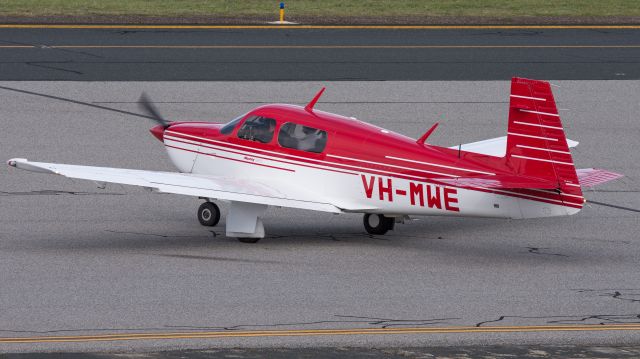 Mooney M-20 (VH-MWE)