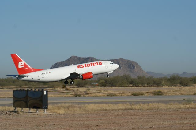Boeing 737-700 (XA-EMX)