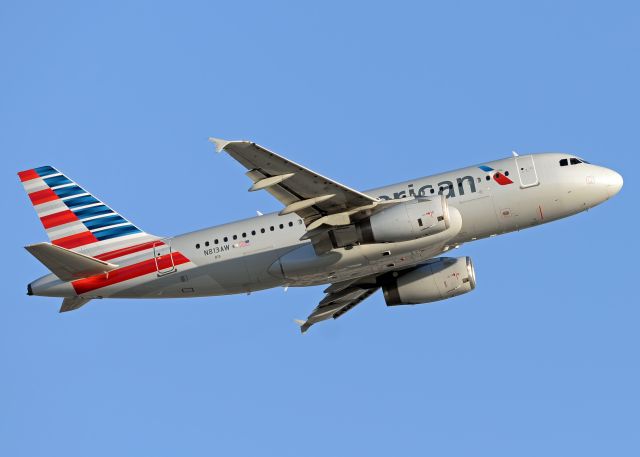 Airbus A319 (N813AW)