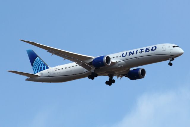 BOEING 787-10 Dreamliner (N12010) - 03/11/2020:  Flight from newark, EWR, on landing path to runway 12.